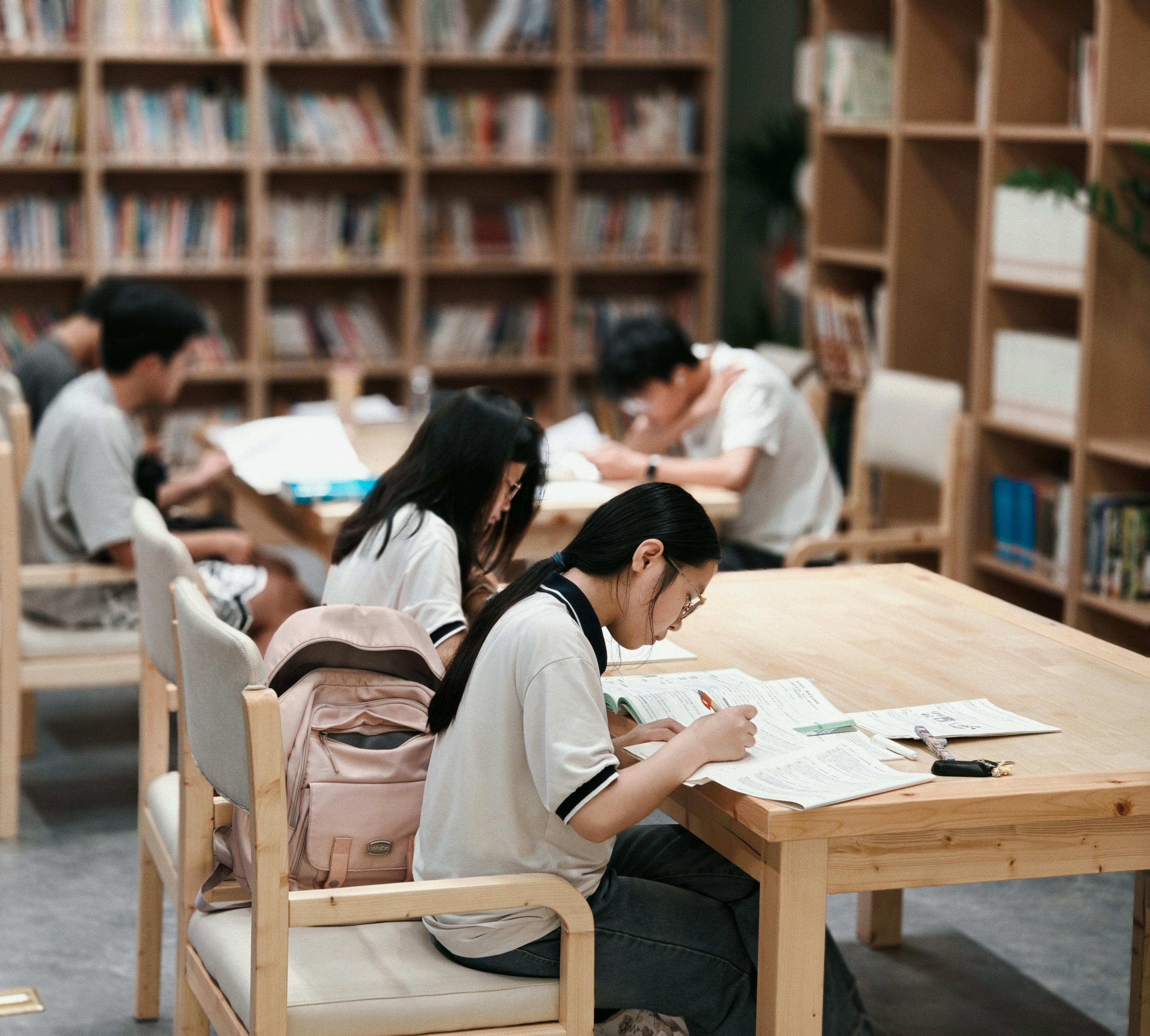 chatpdf 是什么?3分钟带你了解这款PDF对话神器的核心功能与应用场景